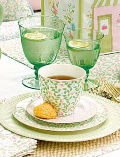 Greengate Wine glass green medium