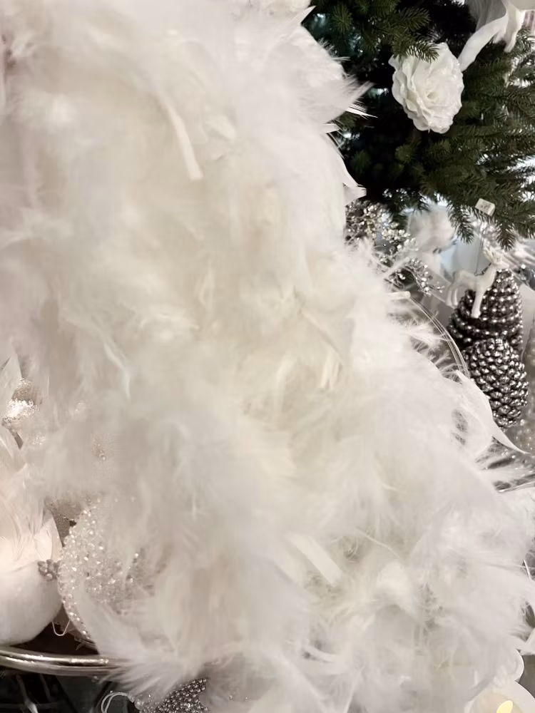 Girlang boa vit fjäder