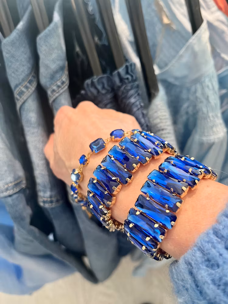 Armband kirurgiskt stål blå stenar