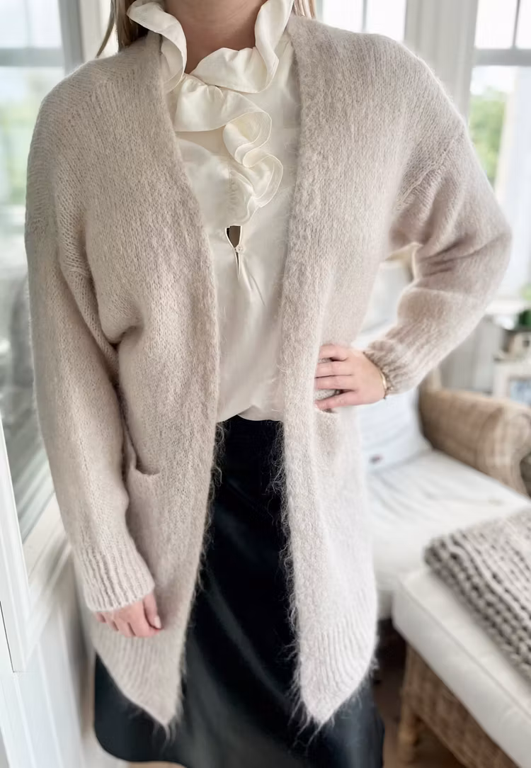 Cardigan beige mohair