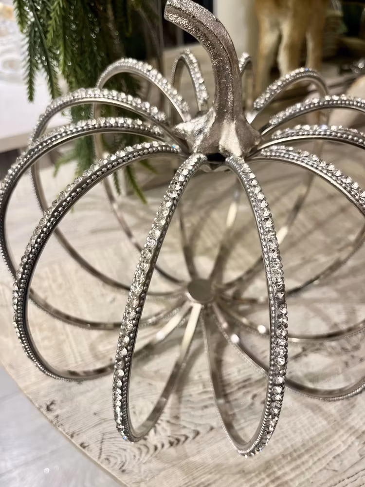 Stor pumpa med strass