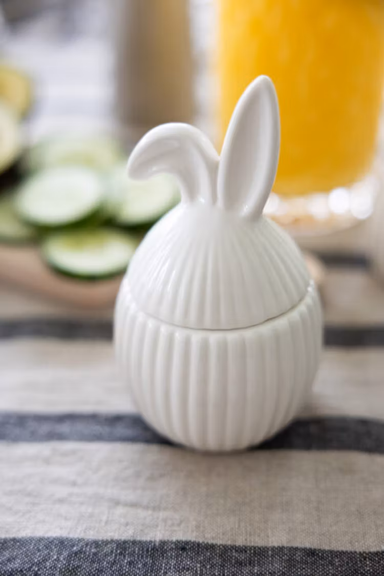 Kaninskål med lock vit porslin
