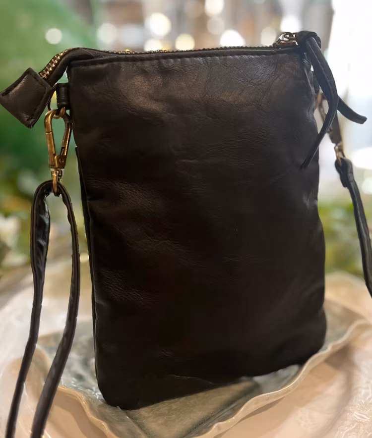 Mobilväska Emmy svart