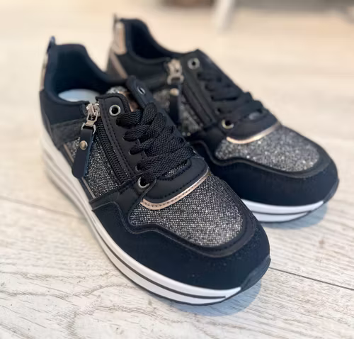 Sneakers svarta glitter