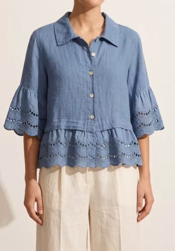 Linneblus spets blå