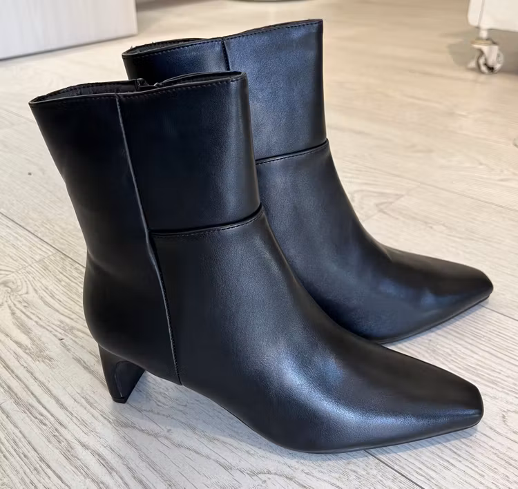 Boots Choo svarta