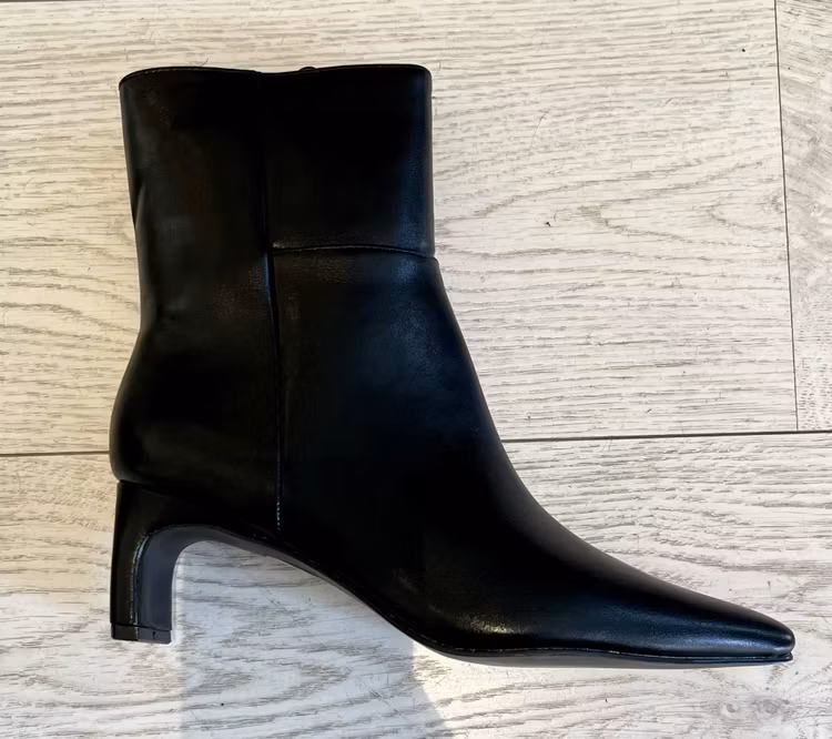 Boots Choo svarta