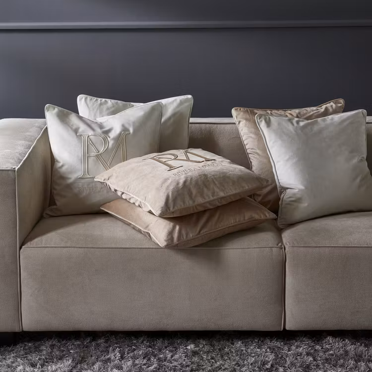 Riviera Maison RM monogram velvet pillow white 50x50cm