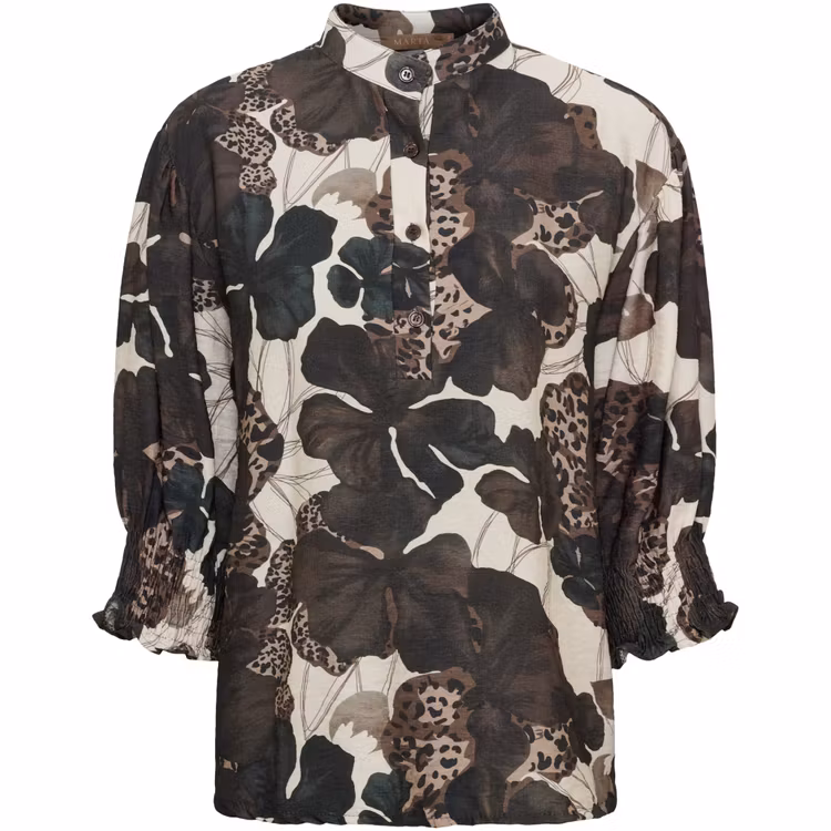 Marta du chateau Melisande shirt
