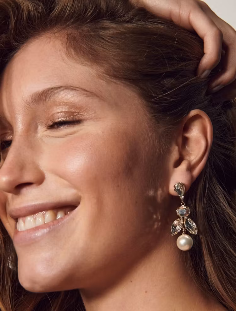 BOW19 Aria earring clear