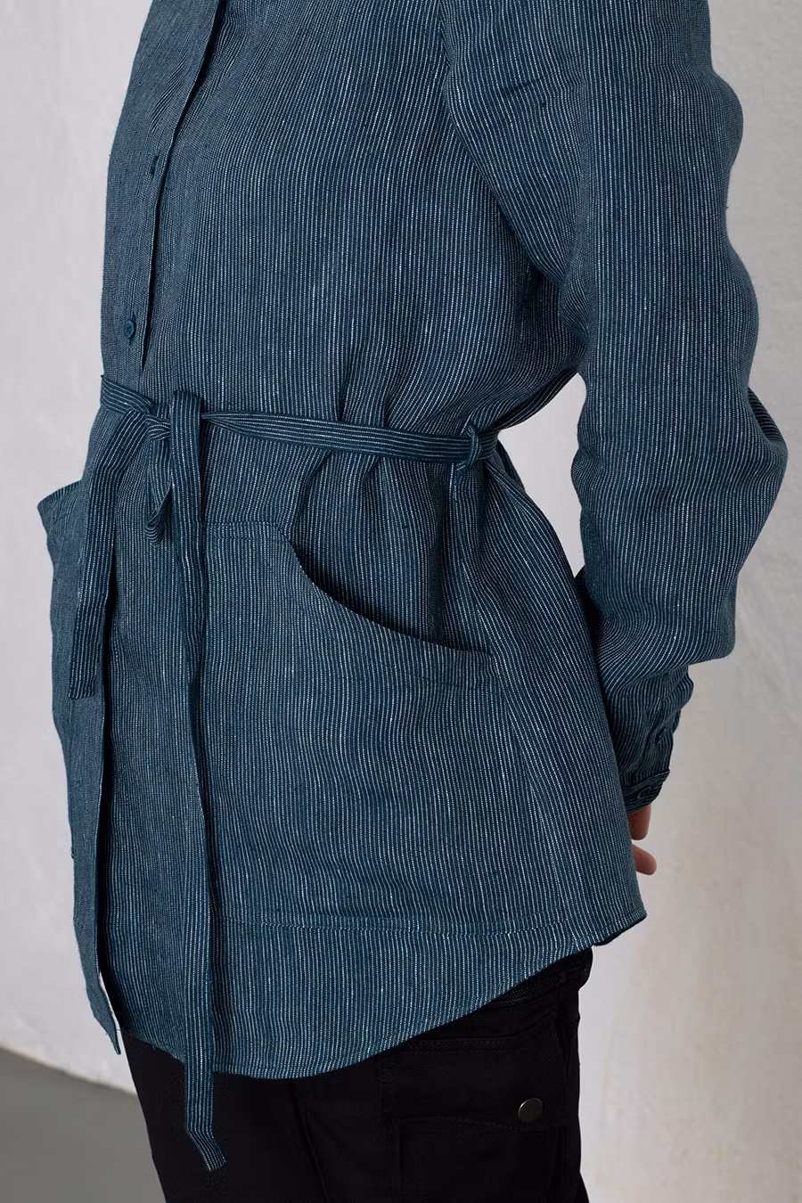 2a adventsvärd: ANJA och hennes kniv