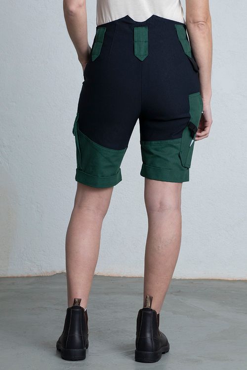 ANN Shorts Green