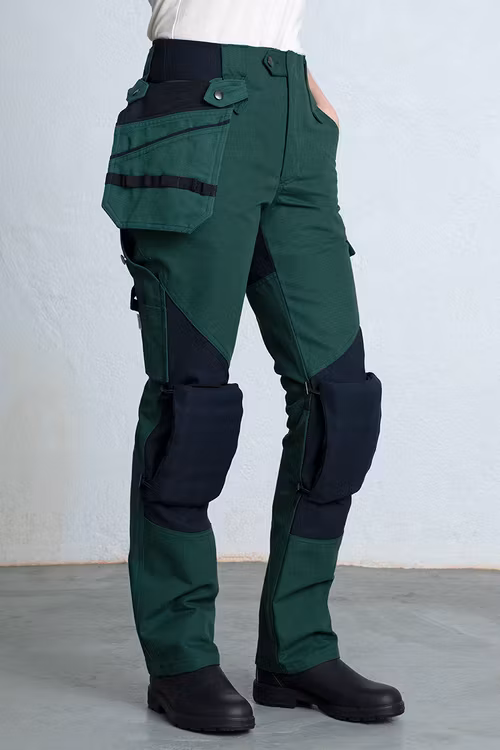 LEA pockets green