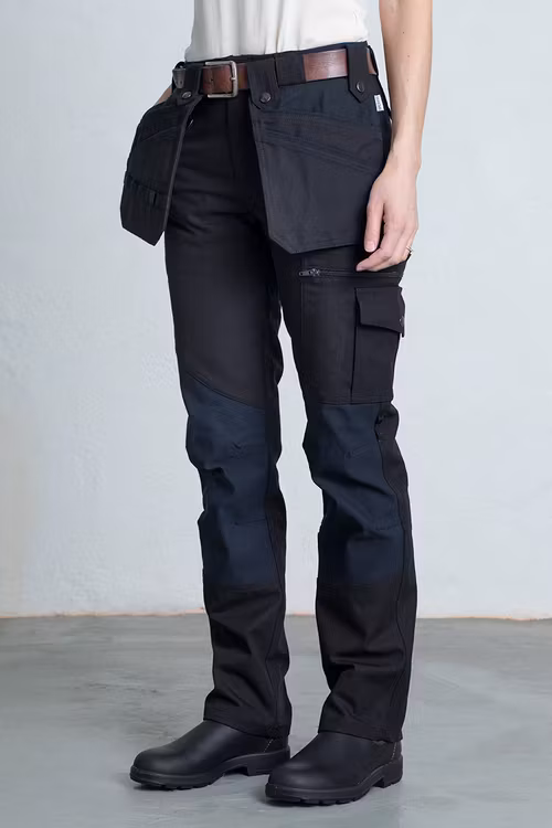 LEA pockets black