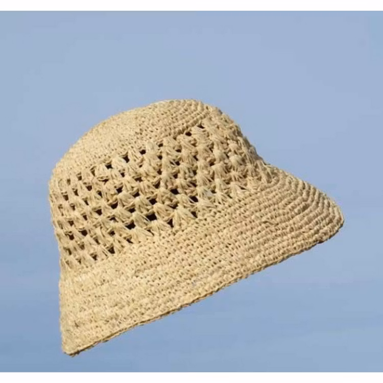 Hatt, Chapeau crochet, virkad av raffiapalmblad, naturvit,  Madagaskar