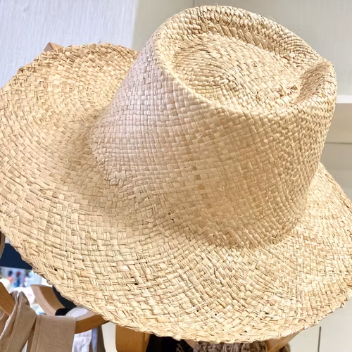Herrhatt,Chapeau Homme, flätade soltorkade raffiapalmblad, naturvit, Madagaskar