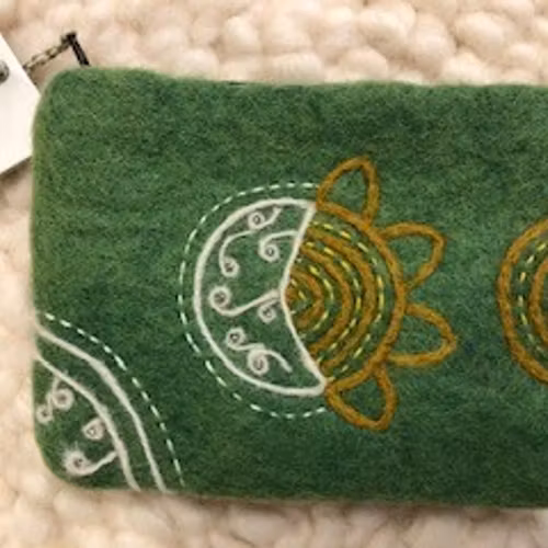 Börs, tovad med vackert broderi och dragkedja, 100% ull/Nepal, 15x12 cm