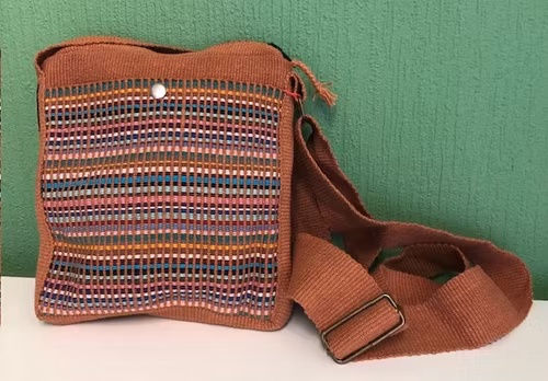 Pocketbag i handfärgat/vävt bomullstyg från Nepal, bränd orange/Fair Trade