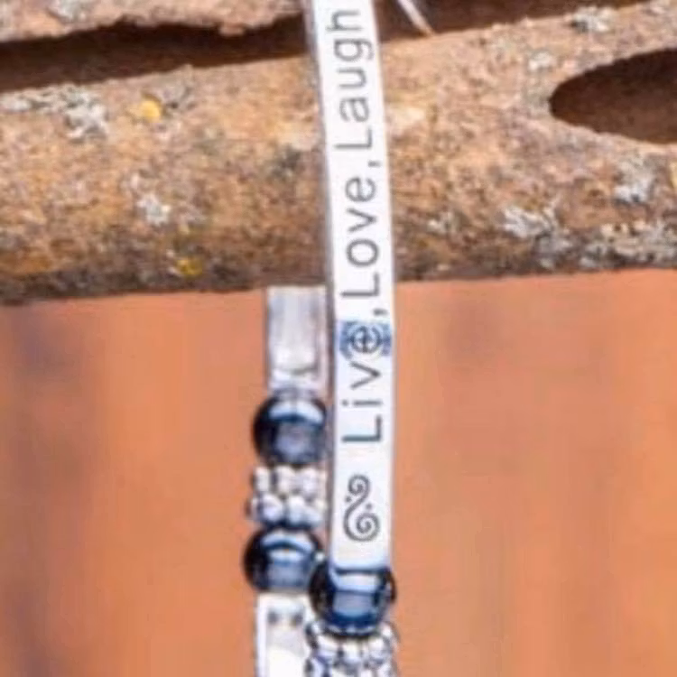 Magnetarmband Live Love Laugh