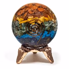 Orgonite chakra boll, med 1 typ av ädelsten för varje chakra.