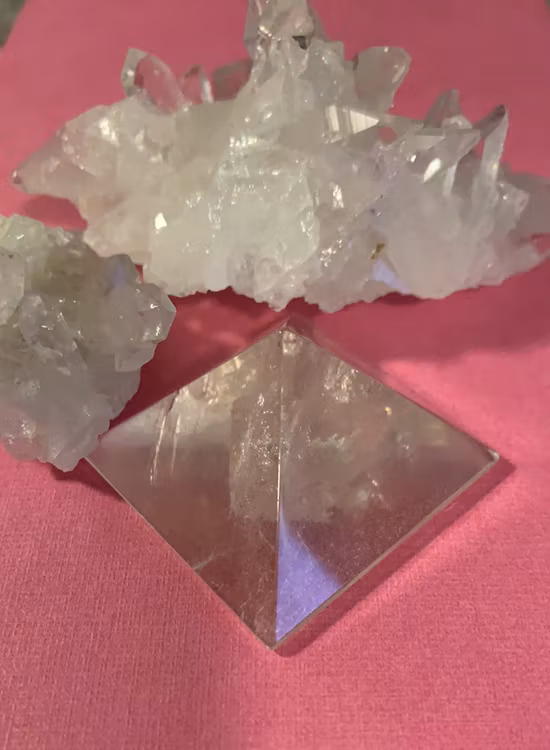 Bergkristall Pyramid 4x4 cm