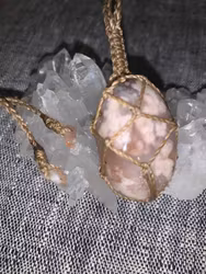 Talisman med blomsteragat och solsten i ändarna