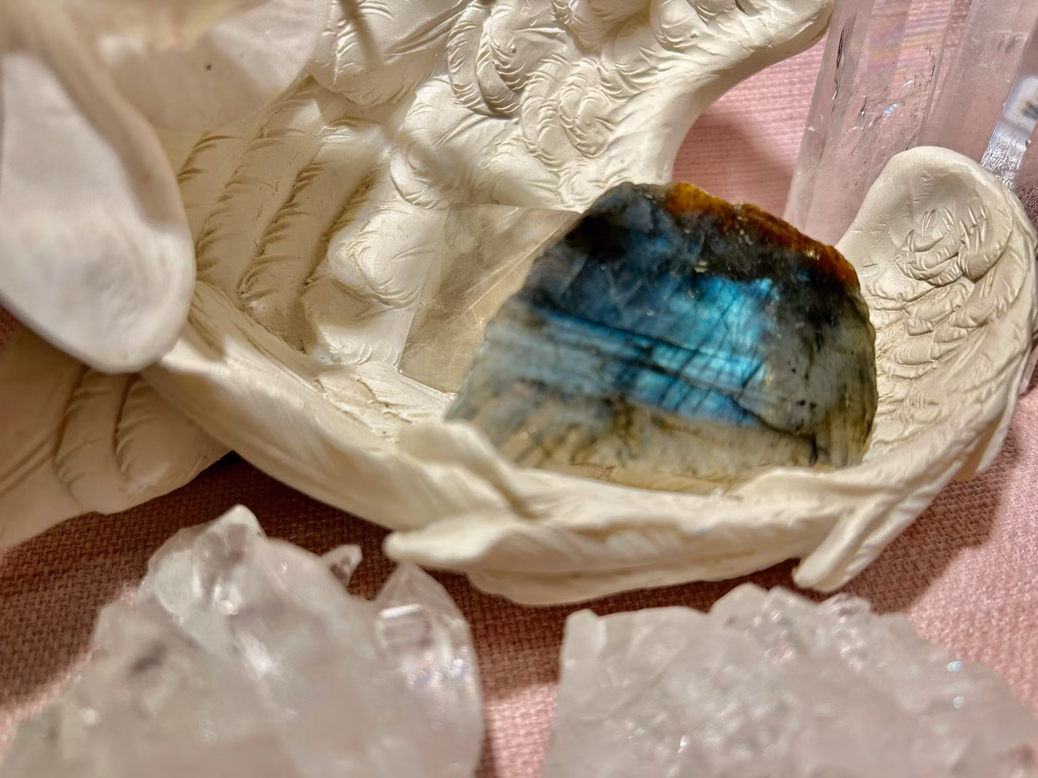 Labradorit halvpolerad (5)