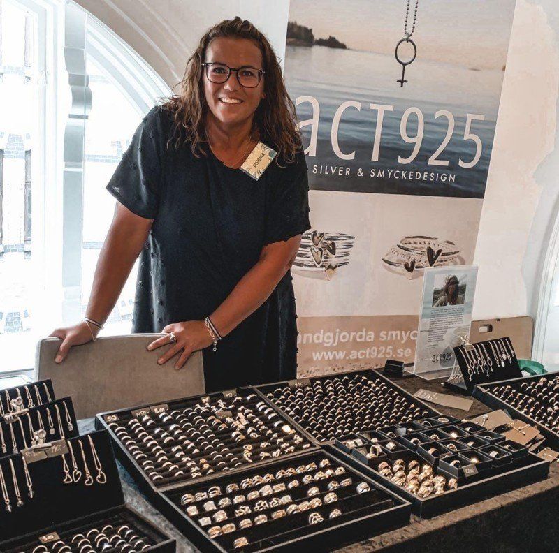 silversmith at Christmas markets and design markets