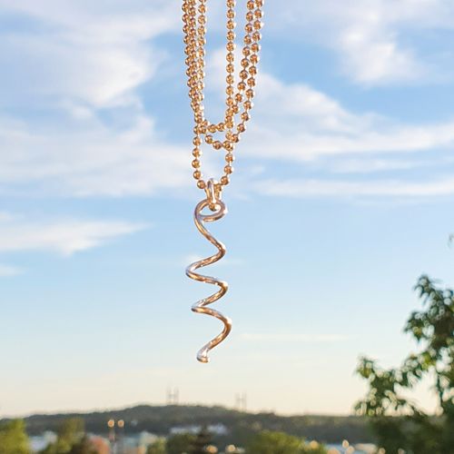 Silverhalsband med spiral