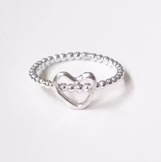 Öppet silverhjärta på kulring i silver Happy heart