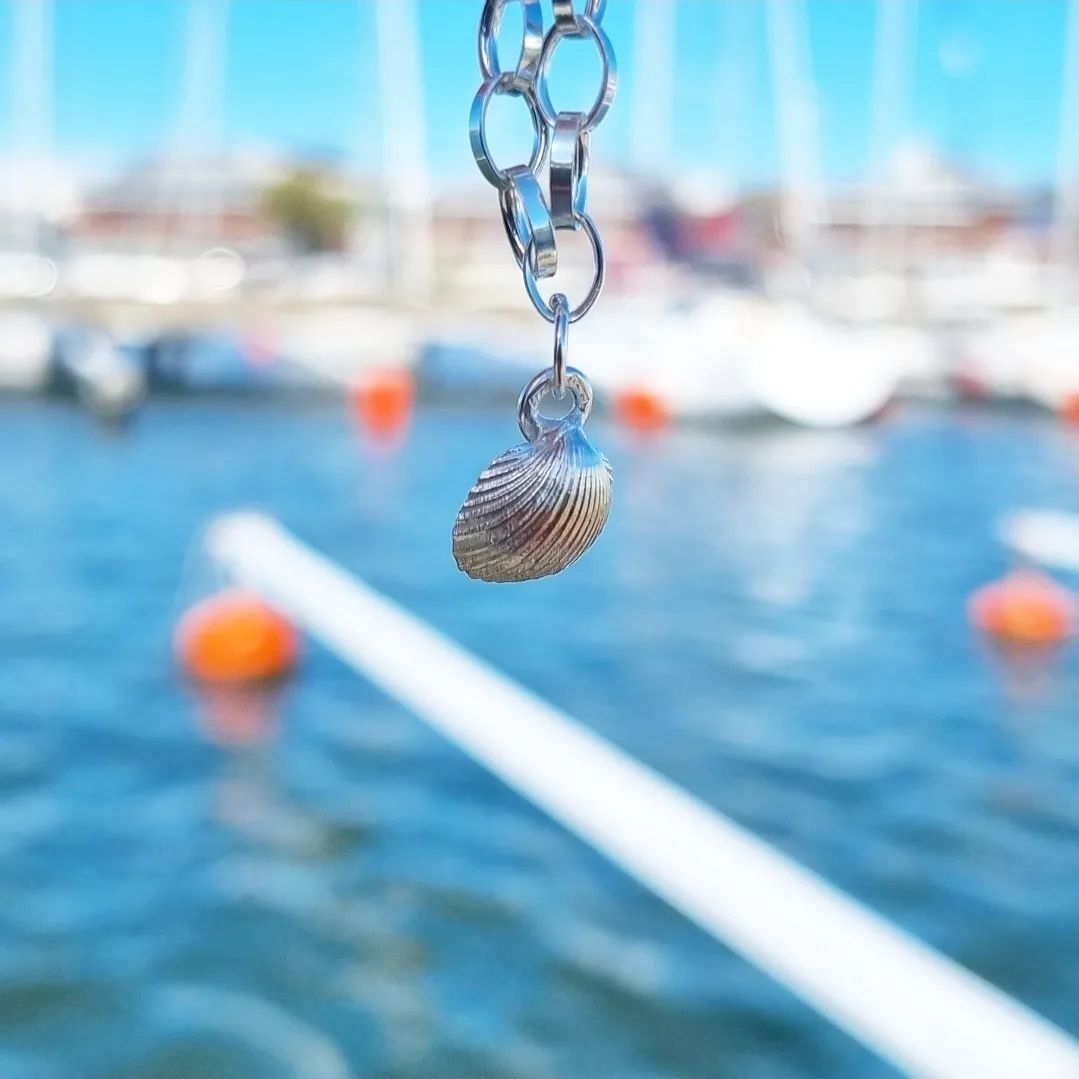 Silverarmband med hjärtmussla