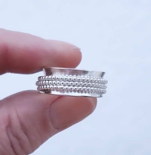Snurring - spinningring i äkta silver med tre kulringar