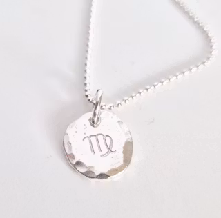 Stjärntecken Jungfrun fint och handgjort i återbrukat silver