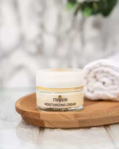 Fuktgivande Närande Ansiktskräm Majana 50 ml