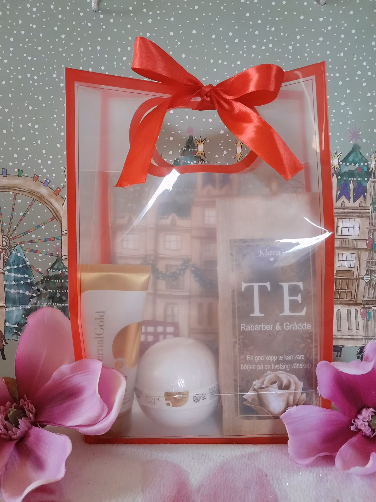 Handkräm+badbomb+te i presentpåse