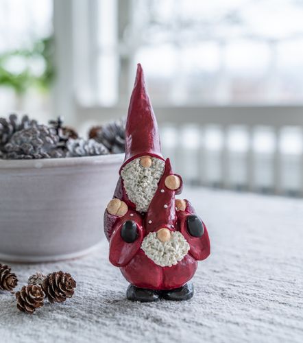 Tomte Elmar och max skojar