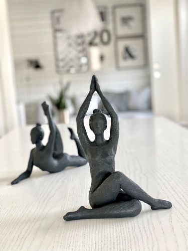 Yoga svart H.23.5cm