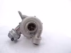 723167-5008S GT2052V Garrett fabriksny original turbo Volvo OEM :  8653122 / 8627752 / 8653122 / 8689592 / 3847392  REMAN ( Bytesturbo )