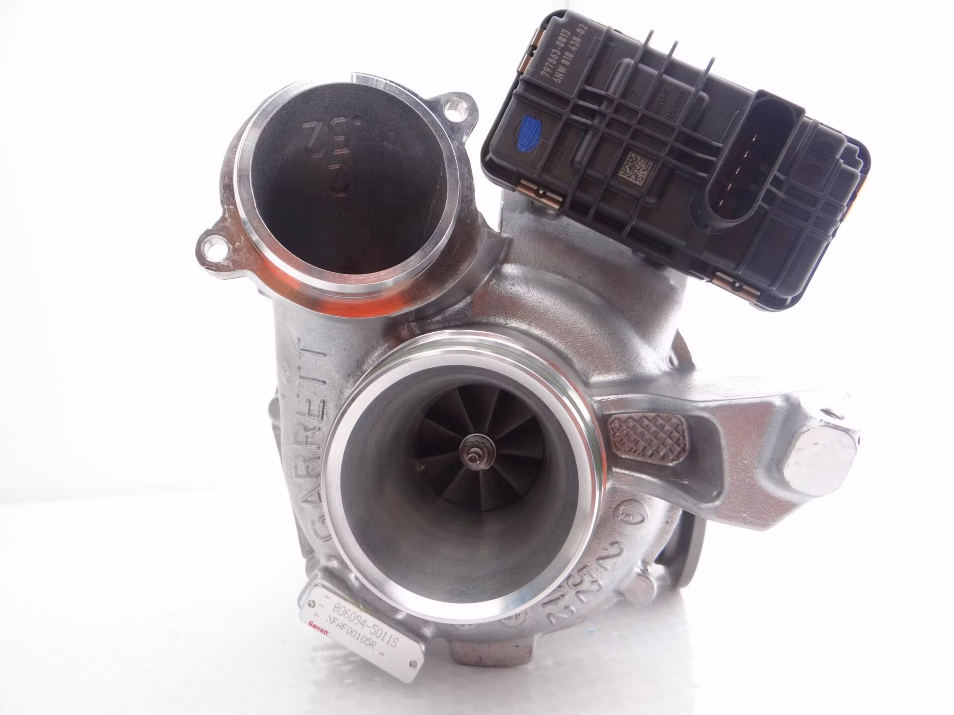 806094-5011S GTB2056VZK Garrett renoverad originalturbo till BMW  ( Bytesturbo )