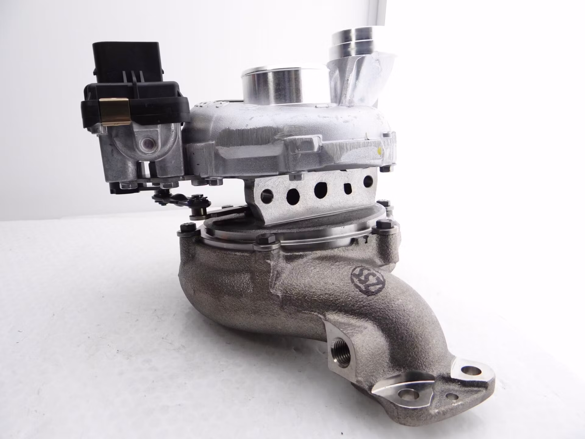 826830-5004S Garrett GTB2060VKLR Renoverad originalturbo OEM : A6420902386 ( Bytesturbo )