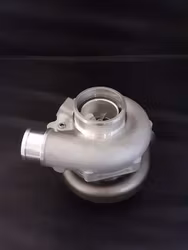 Hybridturbo GT28/G-550 300-550 HK A/R 0.63