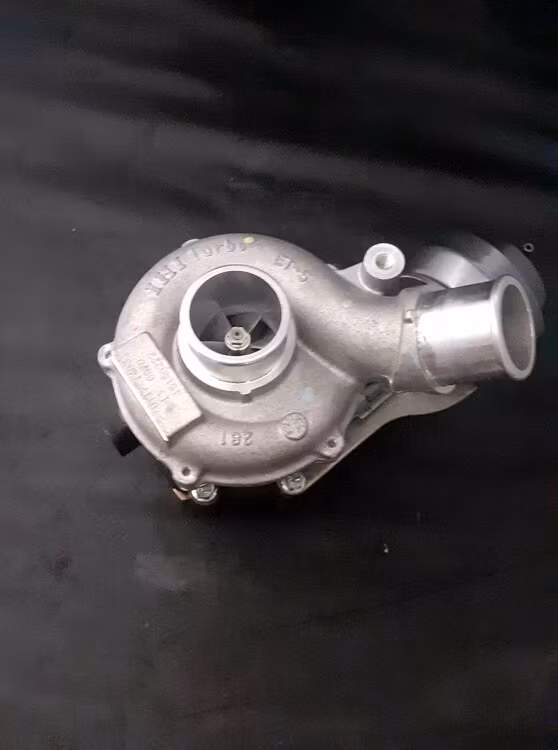 VT17 IHI bytesturbo Originalnummer : 1515A222 ( Bytesturbo )