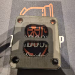 Fläns avg in T4 bult hål samt T3 divided inloppför BorgWarner  S200 / SX-E 252 / 257 mfl