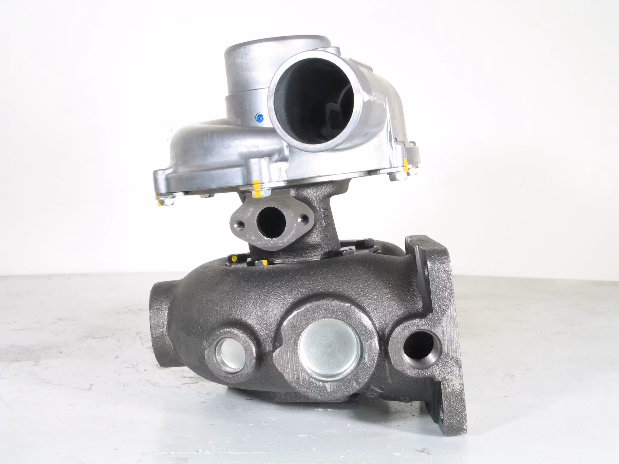 MYBF IHI fabriksny original turbo. Oem nummer : 119172-18010, 11917218010, 119172-18011, 11917218011 ( Bytesturbo )