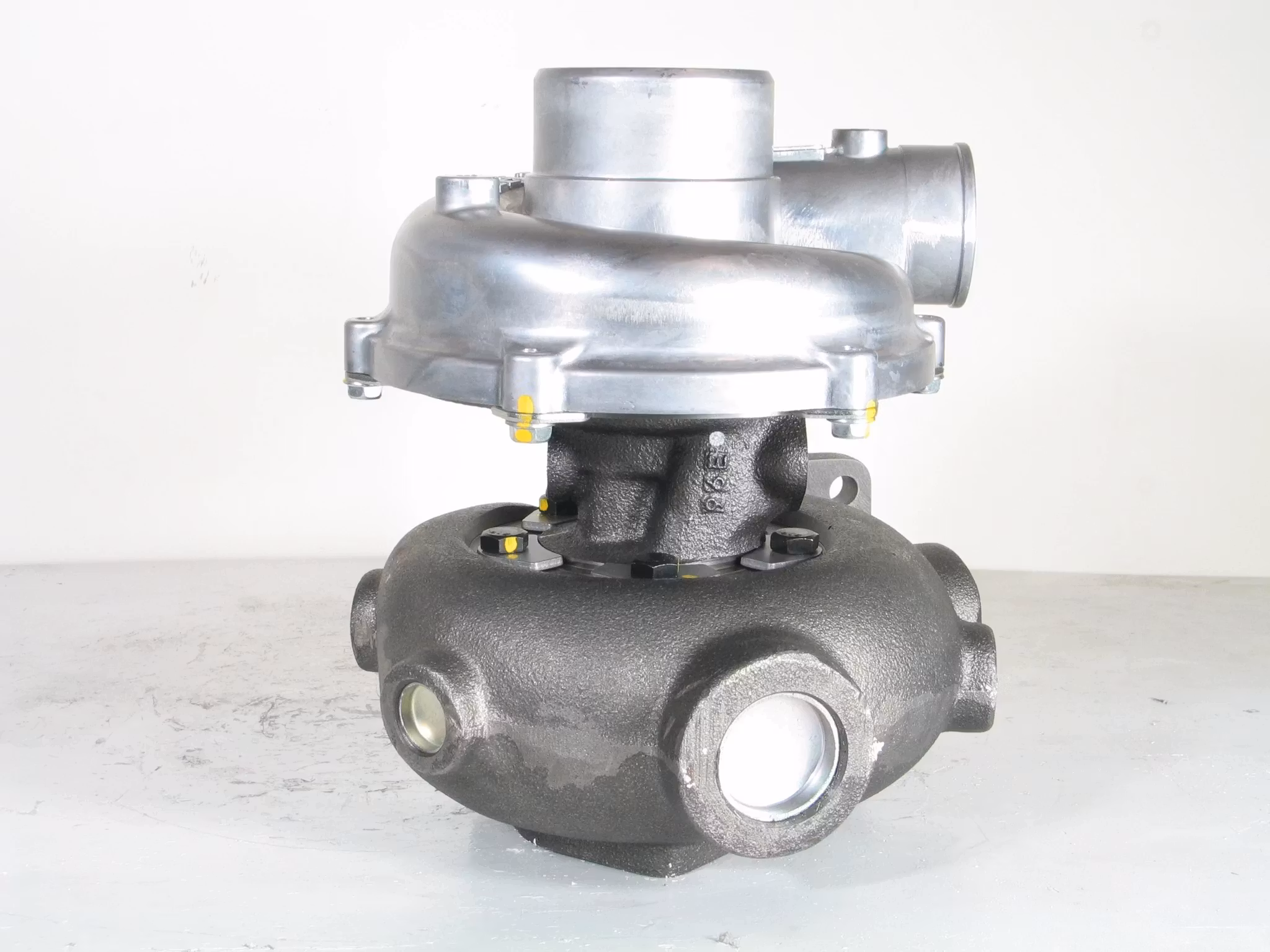 MYBF IHI fabriksny original turbo. Oem nummer : 119172-18010, 11917218010, 119172-18011, 11917218011 ( Bytesturbo )