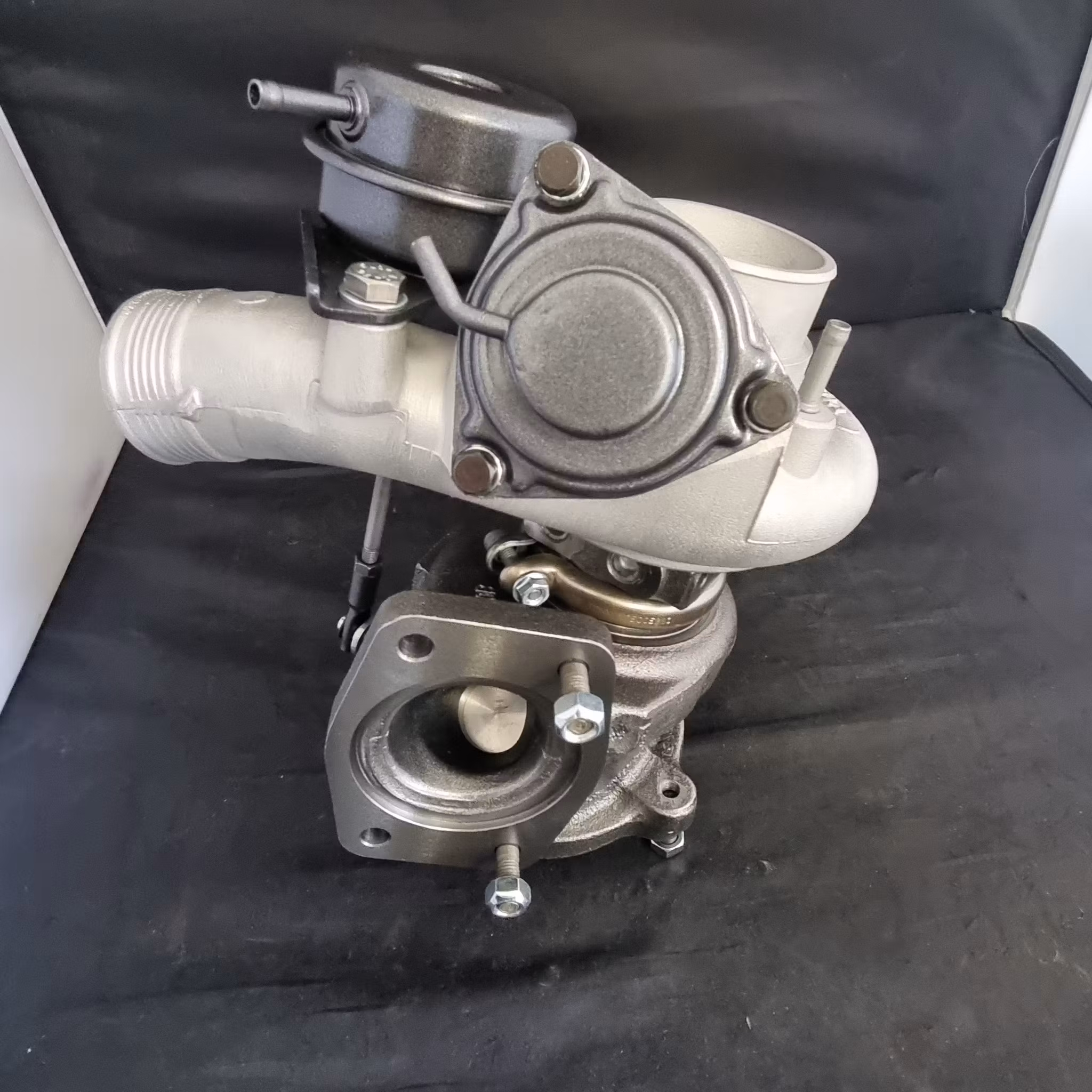 49377-06200 Mitsubishi TD04HL19t 2,5T ( Bolt on )