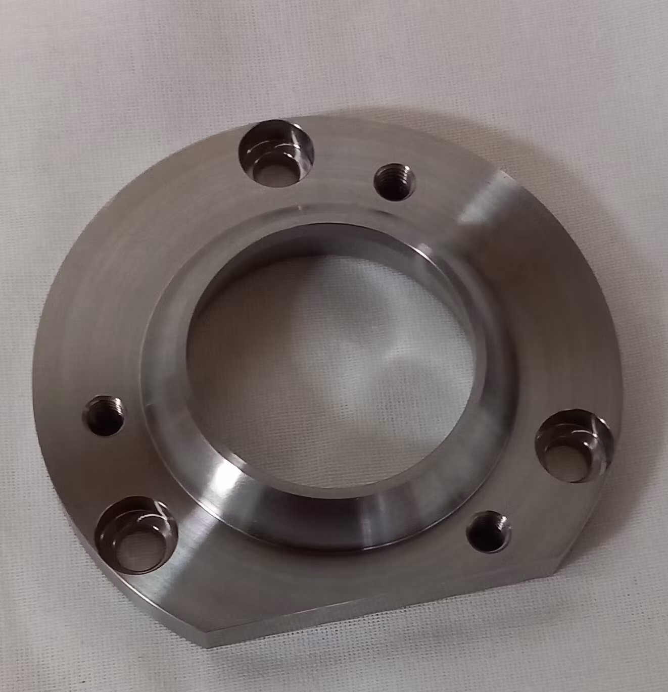 Mitsubishi TD04 Adapterfläns Från RAKT Avgashus med labyrinttätning till konad downpipe ( Perfekt för Volvo 940 , 945 trimmaren )