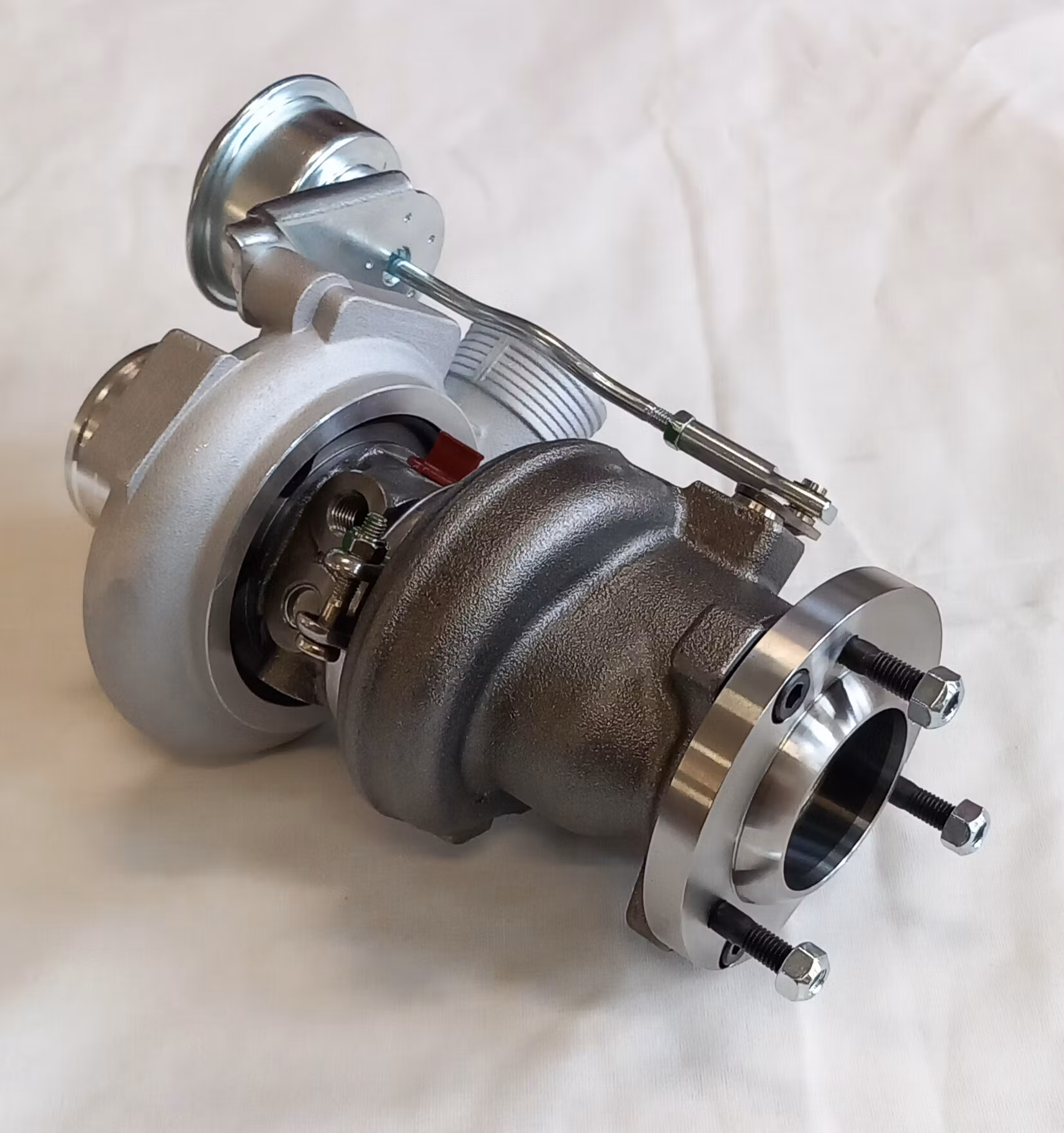 Mitsubishi TD04 Adapterfläns Från RAKT Avgashus med labyrinttätning till konad downpipe ( Perfekt för Volvo 940 , 945 trimmaren )