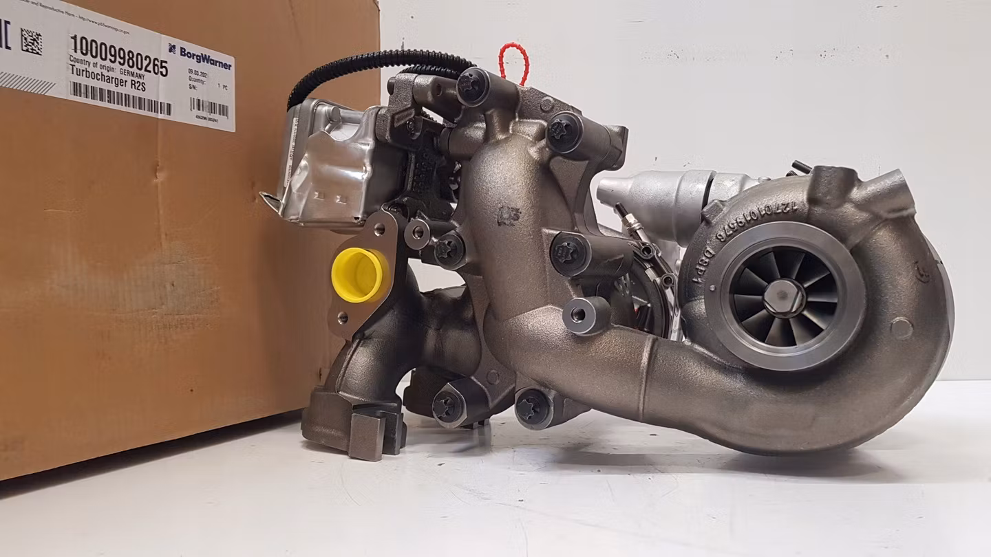 10009980346 / 10009880346 BorgWarner dubbelturbo Motorkod : OM934LA Euro 6
