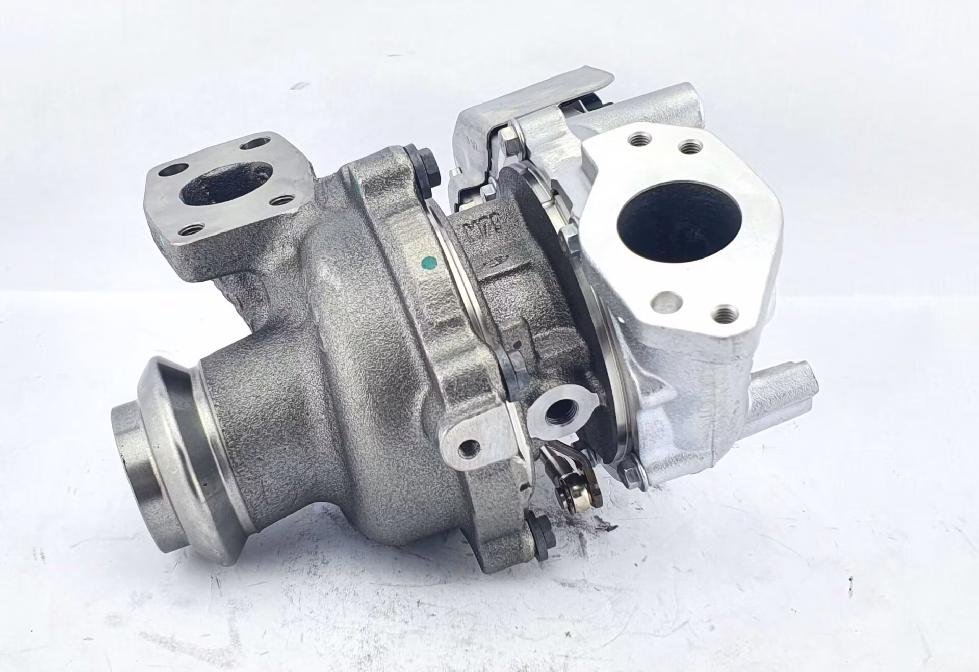 845275-5002S - Garrett GTD1244KVZ Fabriksny originalturbo OEM : 2191031, JX6Q-6K682-AA, JX6Q6K682AA